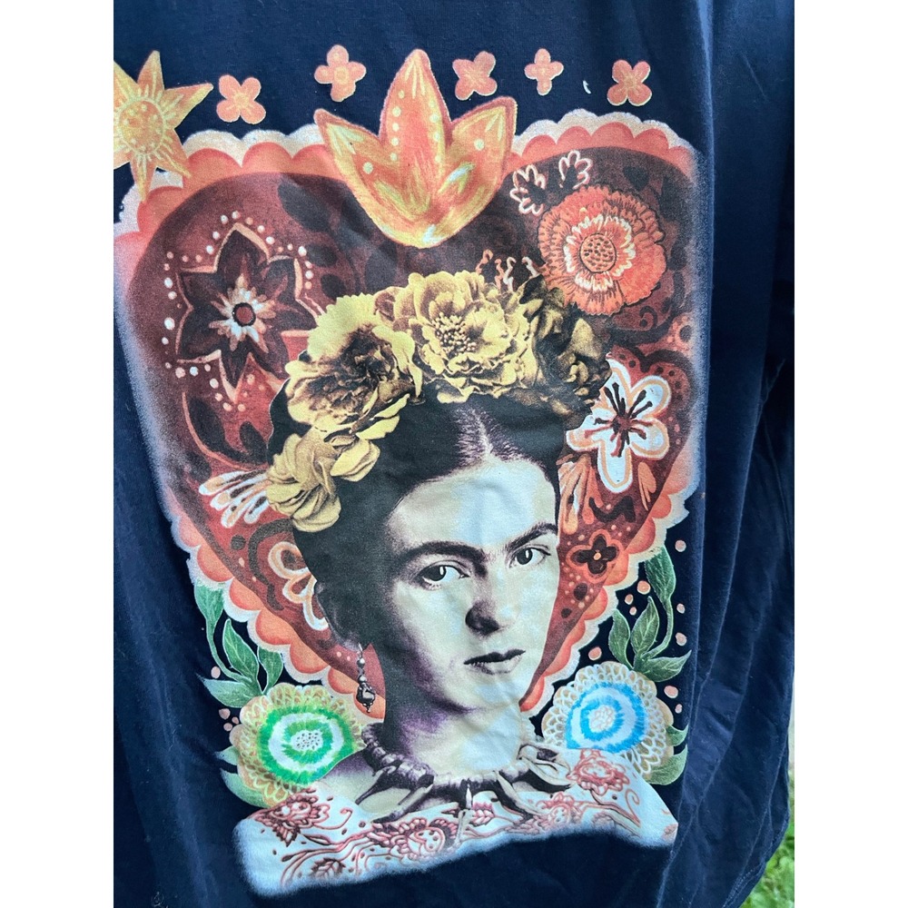 Frida Kahlo Graphic T-Shirt Navy Blue Floral Heart Portrait XXL New With Tags
